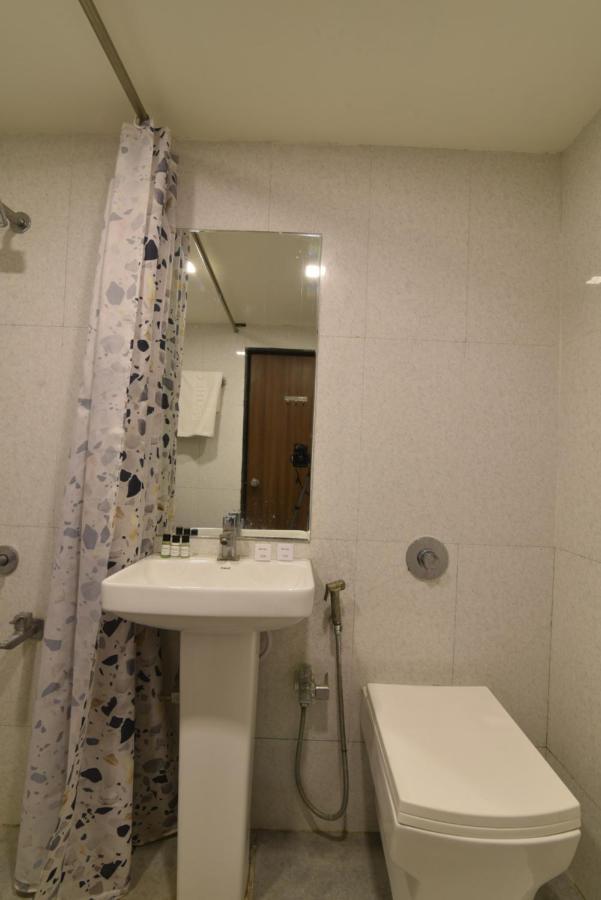 Hotel Clove Bijāpur Eksteriør billede